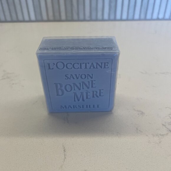 L'Occitane Yellow Holiday Gift Set with Travel Size‎ Toiletries, NWT - Picture 4 of 10